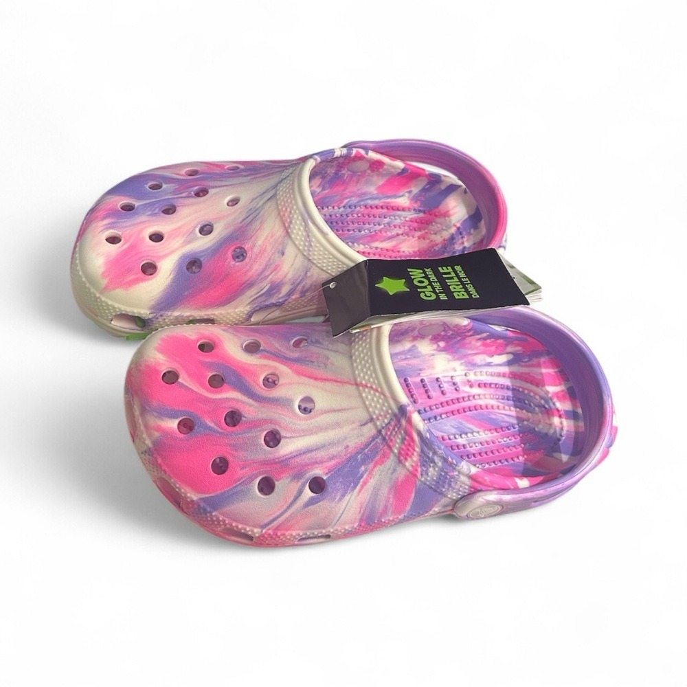 Crocs Classic Glow-in-the-Dark Crocs NWT Size j3
